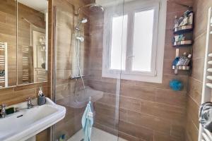 HENRI CAMILLE REAL ESTATE- Santiago - 2 bedrooms close Croisette