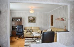 Lovely Home In Tving With Wifi