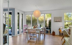 3 Bedroom Gorgeous Home In Føllenslev