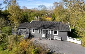 3 Bedroom Gorgeous Home In Føllenslev