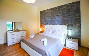 2 Bedroom Nice Home In Pescia