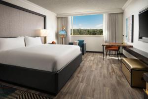 King or Double Room room in Renaissance Fort Lauderdale West Hotel