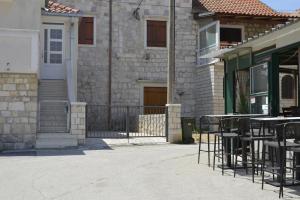 Apartments by the sea Marina, Trogir - 10327