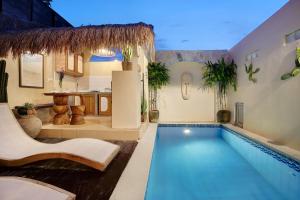 Seminyak Beach Bungalow Studio Villa 1 with private pool SBB1
