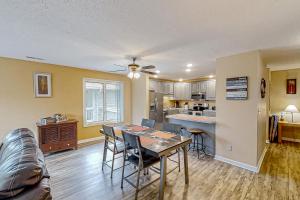 The Dry Dock, Unit 302