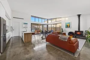 Amongst The Tea Trees - Wonthaggi