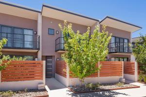 Khione 7 of 23 Kirwan Close