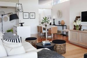 The Waterview, 2 76 Magnus St - complete style, comfort, luxury and spectacular waterviews