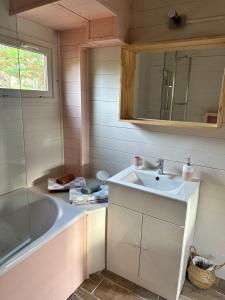 Chalets Les Herbes Folles : photos des chambres