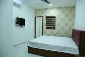 Kurianplackal Residency