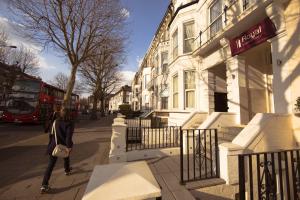 Royal London Hotel By Saba