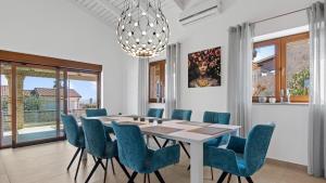 Villa Hardy by Villas Holiday