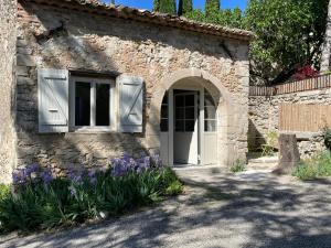 Maisons de vacances Le Mazet, gite des Lucioles en Provence : Maison 1 Chambre