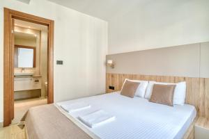 Symphony Apartments Street View