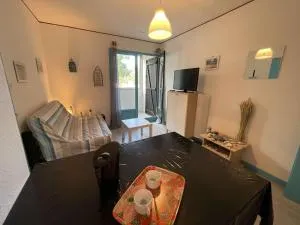 Appartement cosy 2 pièces à 200m de la plage, Saint-Hilaire-de-Riez - 4 couchages, parking, TV, WiFi - FR-1-224C-294 - 圣伊莱尔德里耶