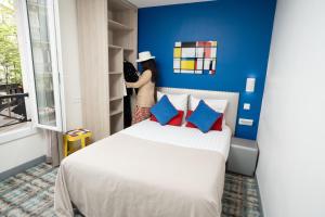 Hotels Hotel Du Mont Dore Batignolles : photos des chambres