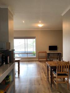 Kortrijk Paarl Self Catering