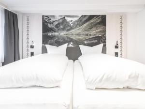 Double Room room in Traube Restaurant & Hotel