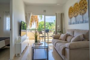 Apartment in front of the ocean