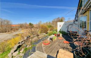 2 Bedroom Beautiful Home In Göteborg