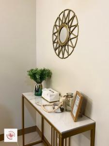 Jhezzstuffs staycation