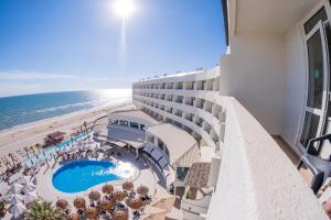 Standard Double Room with Sea View room in On Hotels Oceanfront