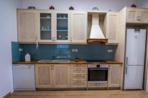 Golden View Villa with Private Swimming Pool