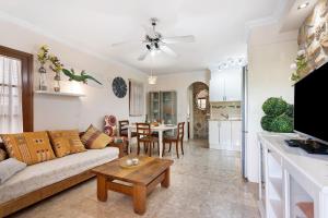 Beautiful Apto Amarilla Golf By Paramount Holidays