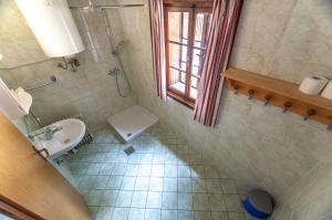 Mala koča Wooden Cabin