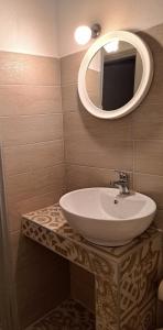 Basic Triple Room room in Galanopoulos Hotel