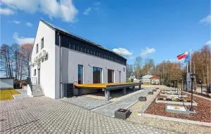 Awesome Apartment In Wilcze With Wifi - Rudno