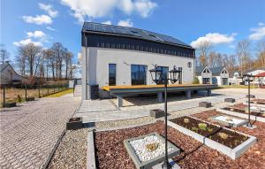 Awesome Apartment In Wilcze With Wifi