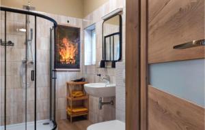 Awesome Apartment In Wilcze With Wifi