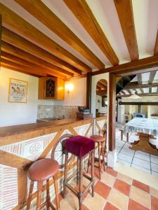 Maisons de vacances Traditional Norman house with swimming pool : photos des chambres