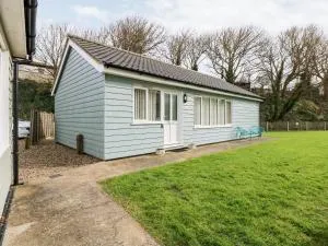 1 The Dell - Knapton