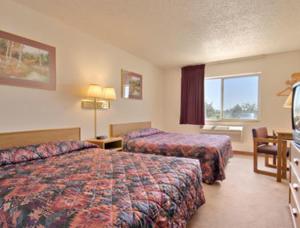 2 Queen Beds, Non-Smoking room in Super 8 by Wyndham Fountain
