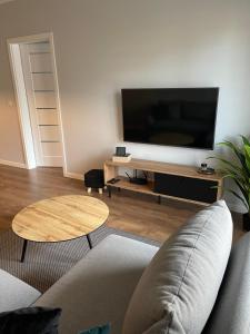 APARTAMENT WŚRÓD SOSEN