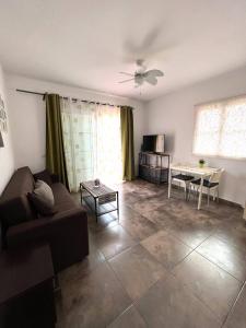 Sun and Sea Orlando Apartment with terrace