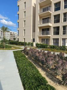 MARASSI Marina for CPL,Group,family 1BR 3BD near of SOL beach