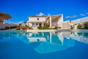 Villa Pomelia by Xenia Sicily Villas - Piano Scala