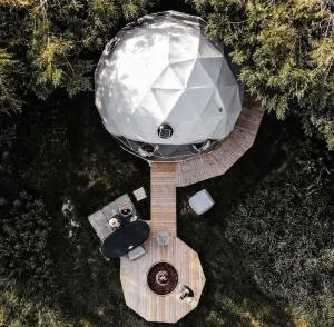 Beautiful Olive Pod Geo Dome House with Hot Tub - Gomshall