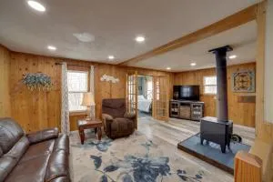 Inviting Missouri River Vacation Rental 2 Mi Away - Golden Ridge
