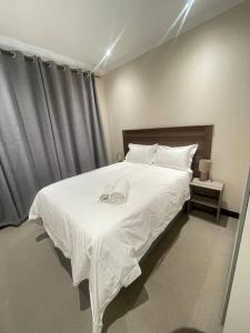 Priceless Cove. Garden Cottage