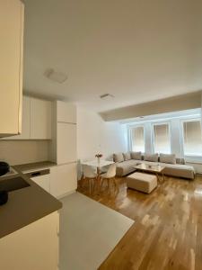 Golden Apartment