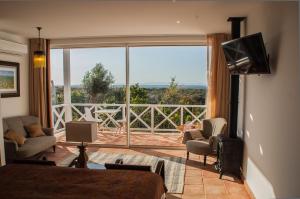 Deluxe Double or Twin Room with Balcony room in A Serenada Enoturismo