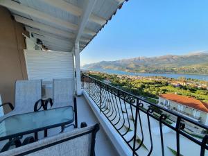 Superior One-Bedroom Apartment with Sea View ( 2 Adults + 2 children) room in The L Suites & Apartments