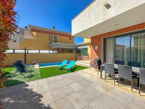 V4, Villa Jardins Branqueira7 near Beach, Albufeira