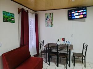 Cabinas Guayabón #3, AC, La Fortuna Volcán Arenal