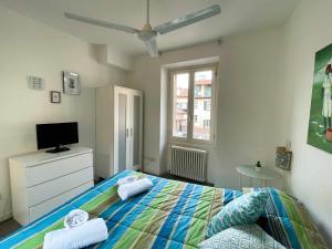 Skyway apartment with private lake view terrace