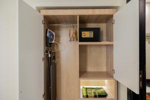 Diamond Corners Hotel